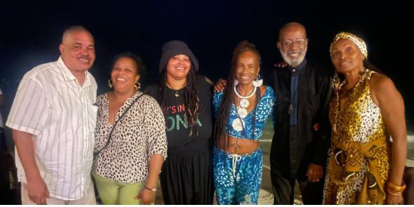 Sunday Jones Captivates Negril Audience with Transformative Ink. Breath. & Bars Experience Sunday Jones Captivates Negril Audience with Transformative Ink. Breath. & Bars Experience